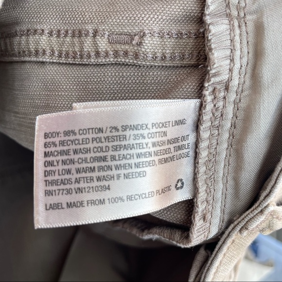 Universal Thread High Rise Shortie Denim Short - Picture 7 of 7